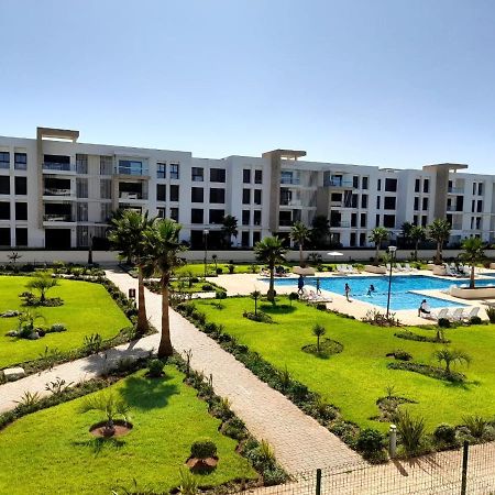 Vus Sur Mer Et Piscine ซาเล ภายนอก รูปภาพ