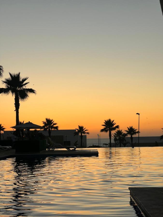 Vus Sur Mer Et Piscine ซาเล ภายนอก รูปภาพ